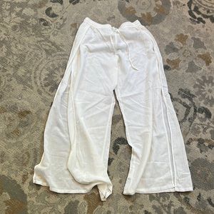 Gap Body gauzey white beach pants. Medium. NWT.